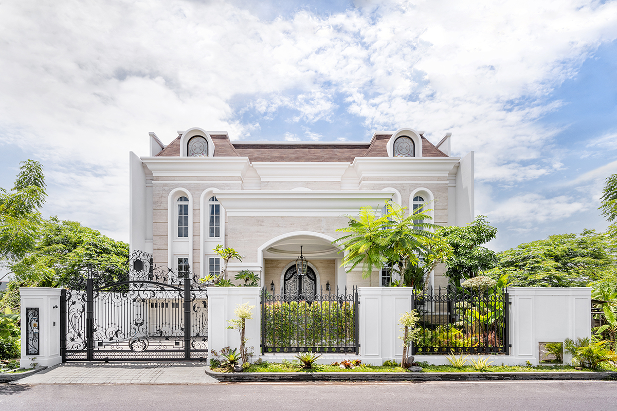 C+M House